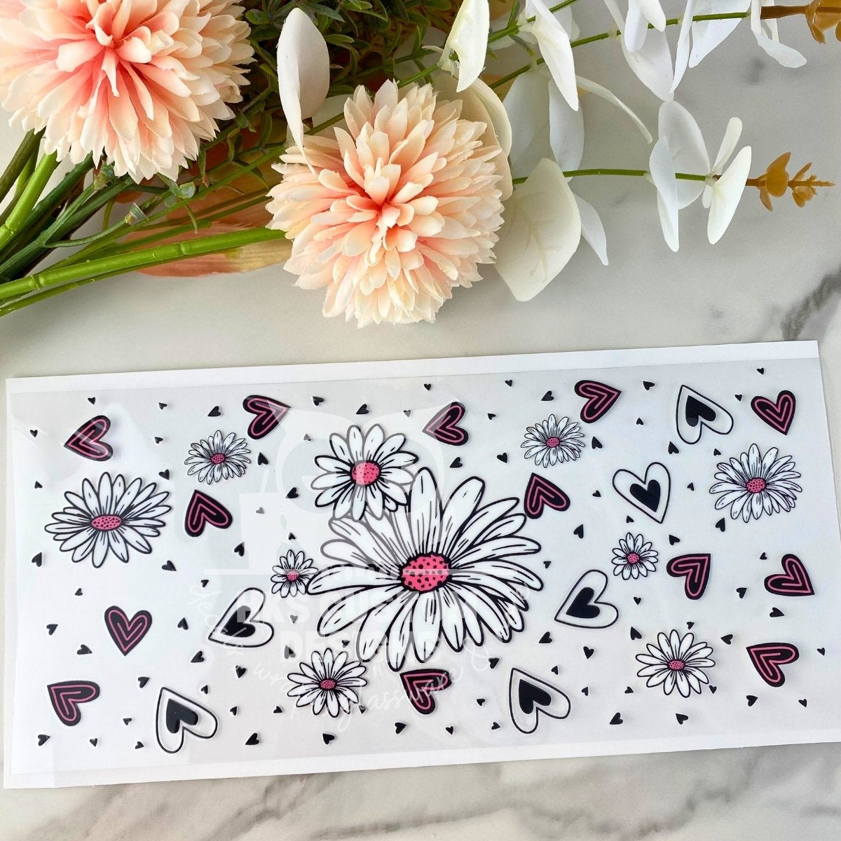 White Daisy with Hearts | 16 oz UV DTF Wrap