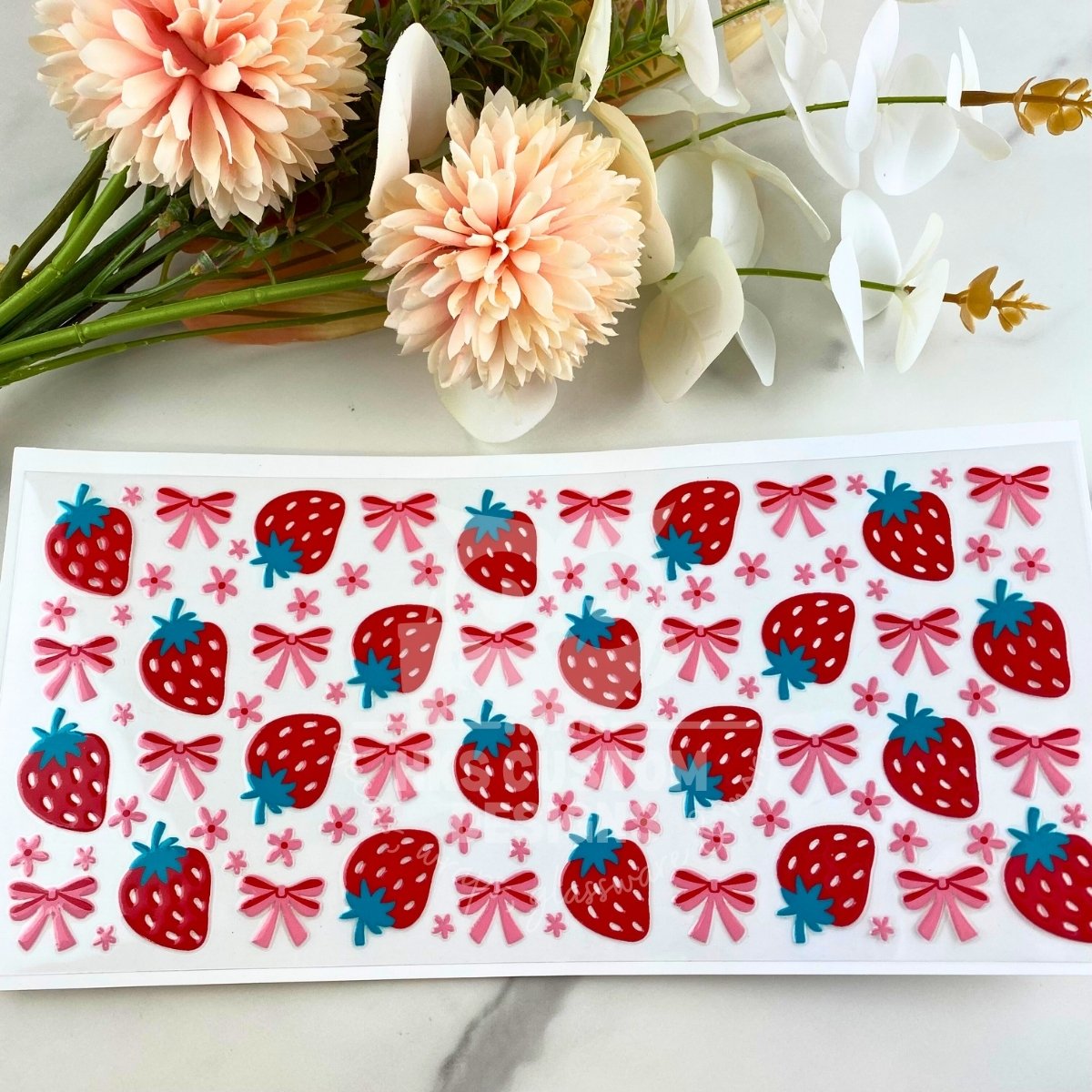 Bows & Strawberries | 16 oz UV DTF Wrap
