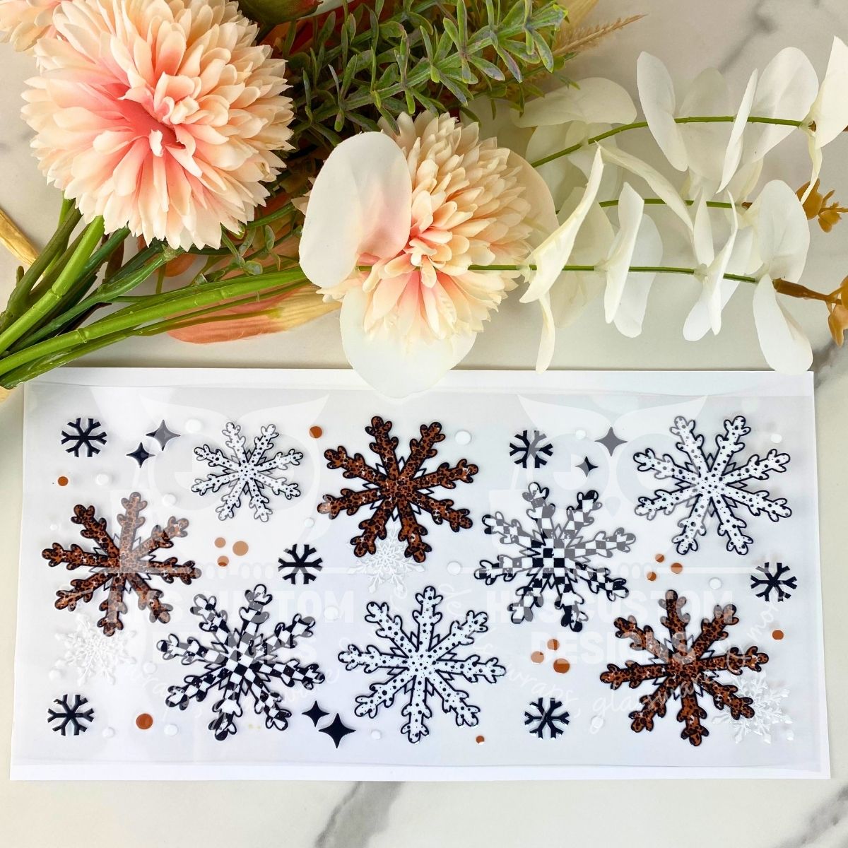 Checker Snowflakes | 16 oz UV DTF Wrap