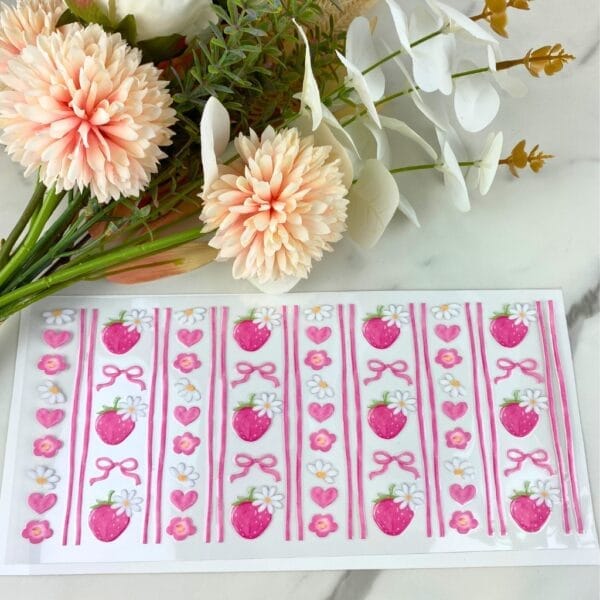 Strawberry Bows and Daisies